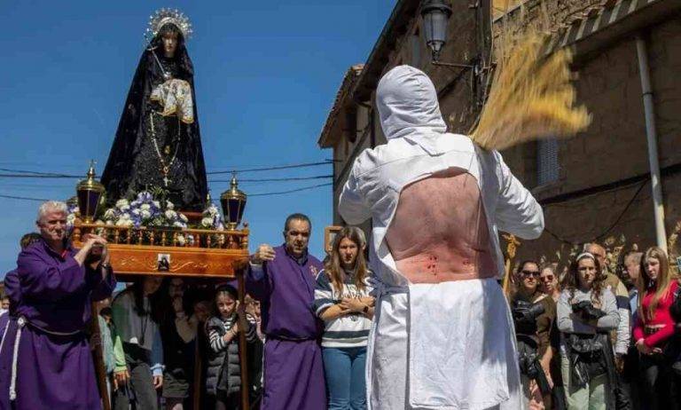 Viernes Santo 2023| Vía Crucis de Los Picaos de San Vicente de la Sonsierra (La Rioja)