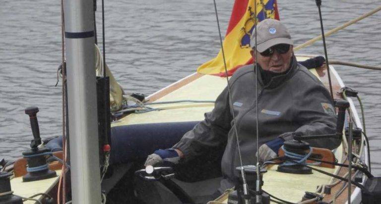 Regata de la Copa de España| El rey Juan Carlos I concluye en una hora entrenamientos a bordo del ‘Bribón’ 