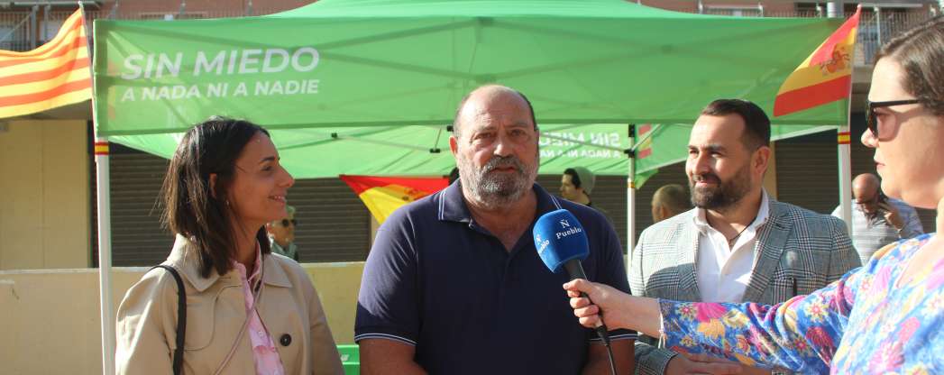 FOTOGRAFÍA. VILASSAR DE MAR (BARCELONA), 21.04.2023. Mónica Lora Cisquer, Roberto Crespo Blanca Fort, José Casado Ortega. Ñ Pueblo (1)