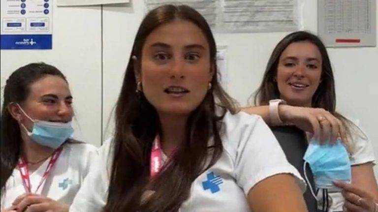 Cataluña| Enfermeras: «Para sacarnos las oposiciones tenemos que tener el puto C-1 de catalán»