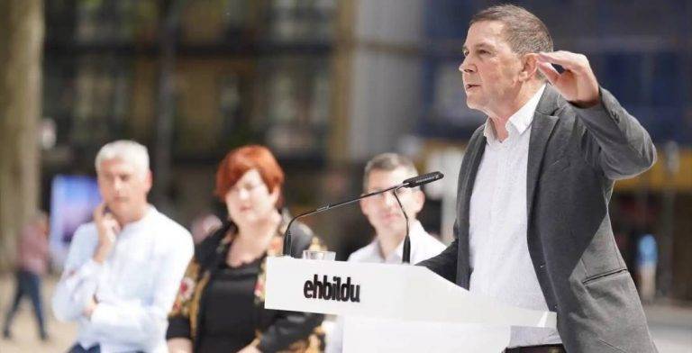 Terrorista Arnaldo Otegi: El objetivo es «una República Popular vasca desde el Ebro hasta el Adur»