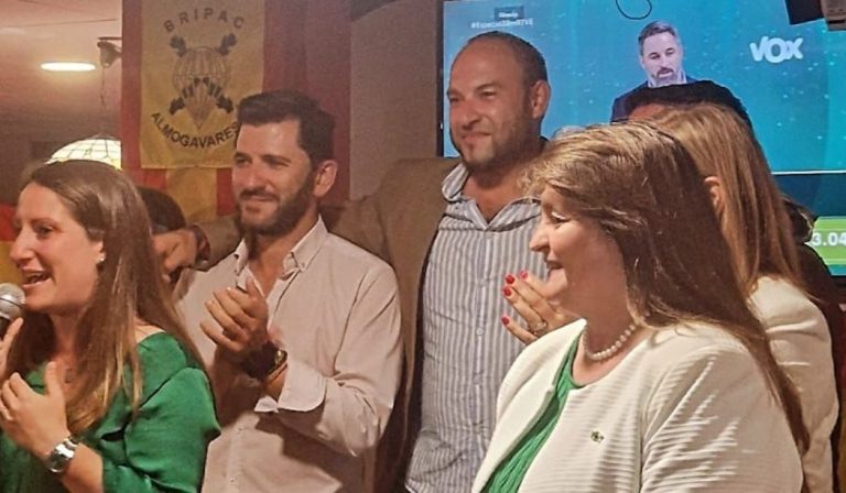 Comunidad Valenciana| VOX expulsa del Poder al tripartito separatista cantando «yo soy español»