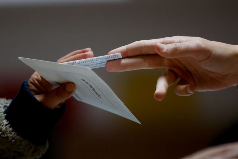 Elecciones 28M| Anécdotas jornada electoral: infarto, candidatos sin DNI y detenciones