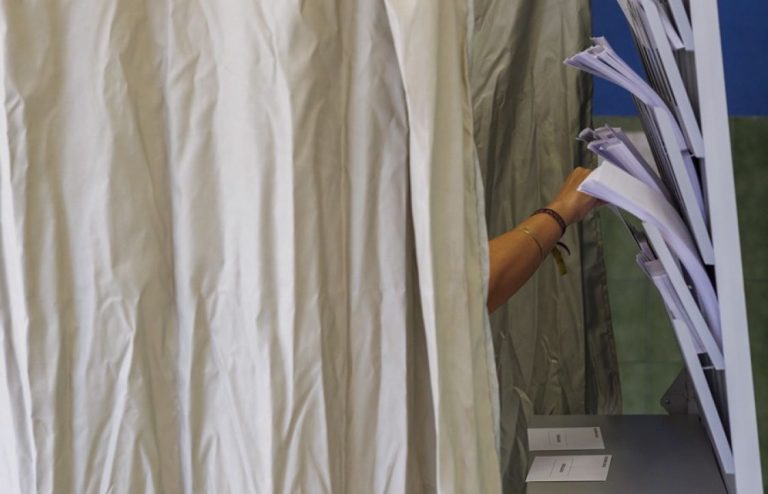 Elecciones 28M| La participación a las 14:00 es del 36,6%: segundo dato más alto por detrás del de 1995