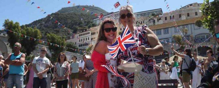 Ambiente en Gibraltar por la coronación de Carlos III