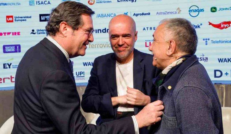 Patronal y sindicatos ratificado nuevo acuerdo para empleo y  negociación colectiva