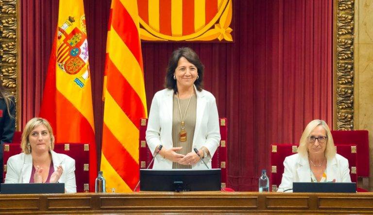 Anna Erra Solá (JxCat), nueva presidente del Parlamento de Cataluña