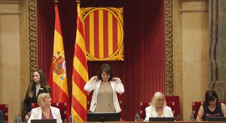 VOX intenta parar el golpe de Estado en el Parlamento de Cataluña