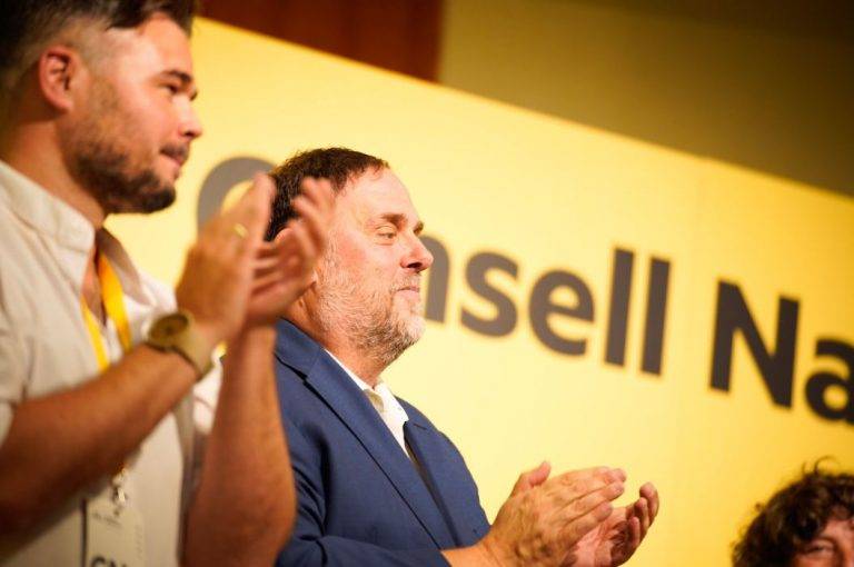 La ultraizquierda separatista ERC pierde protagonismo en la investidura de Sánchez