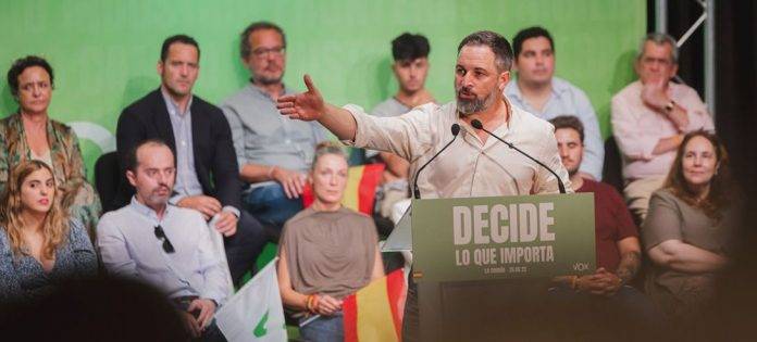 FOTOGRAFÍA. LA CORUÑA (ESPAÑA), 26 DE JUNIO DE 2023. El candidato de VOX a la Presidencia de Gobierno de España para las elecciones generales del 23J, Santiago Abascal Conde. Ñ Pueblo