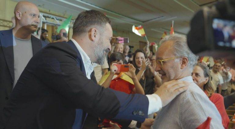 El candidato Abascal se da un baño de masas en el primer acto del 23J de VOX
