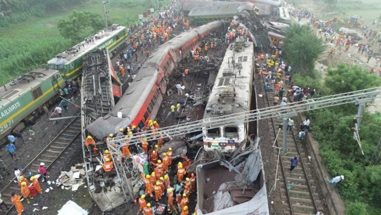 Tragedia India| Ferrocarriles indios: «Hasta ahora hay 261 muertos»