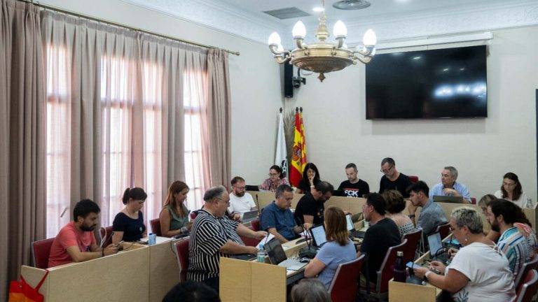 VOX combate la prohibición del español en el pueblo de Junqueras: San Vicente de los Huertos (Cataluña)