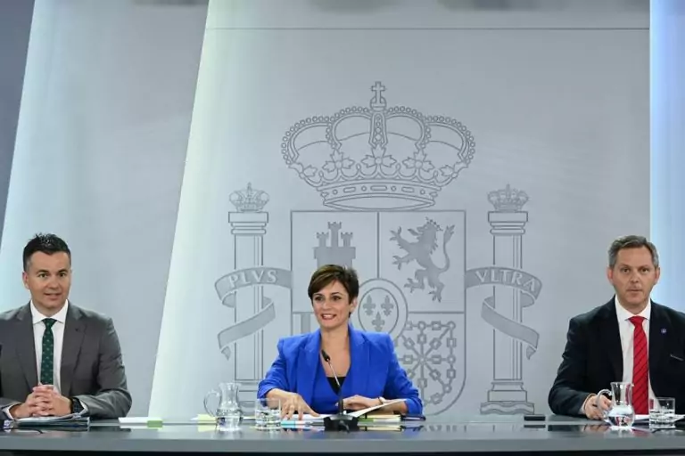 España| El Gobierno declara el fin de la COVID 19 y obligatoriedad de las mascarillas en todo el país