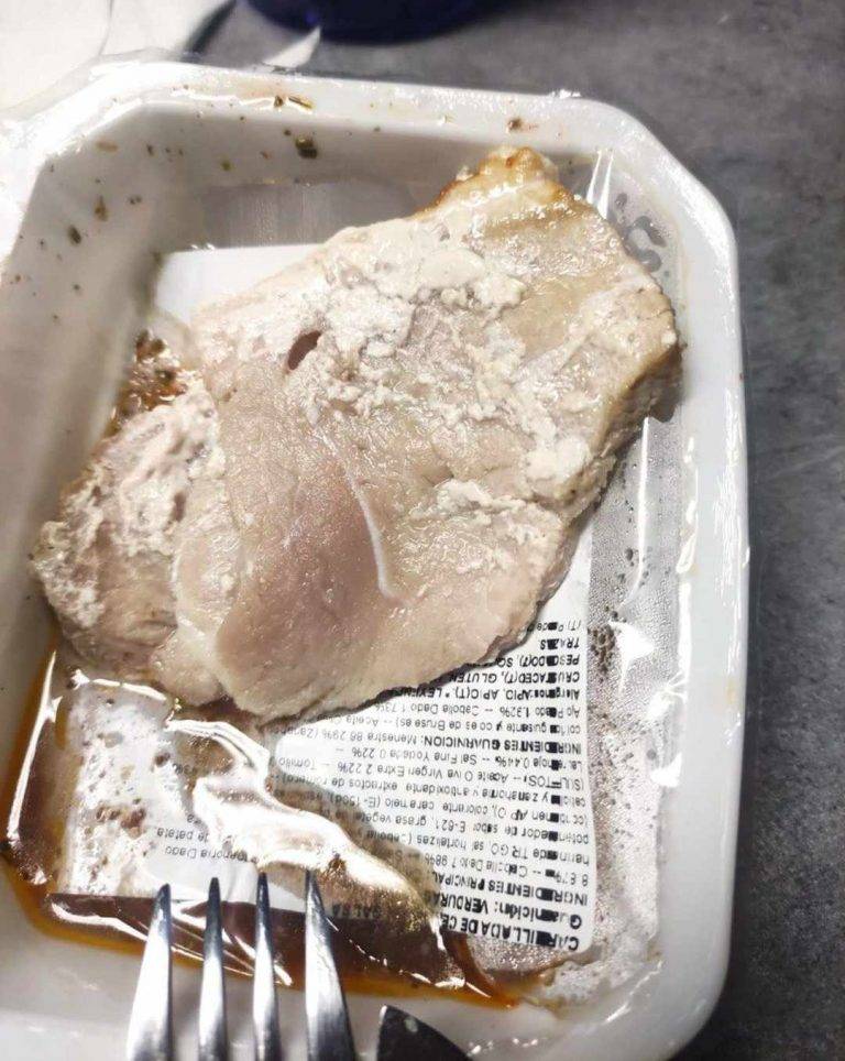 El Gobierno da comida en «mal estado» a los guardias civiles en Almaraz (Extremadura)