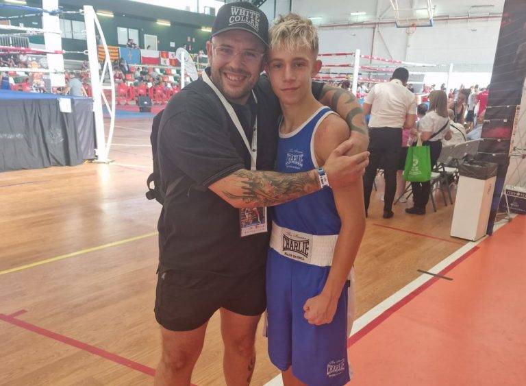 El Sugar Ray Jaén vuelve a coronar el Oro en los campeonatos de España de school boys