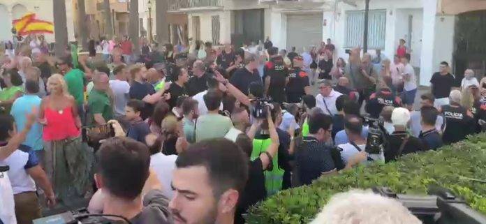 Mitin VOX en Badalona, 23J