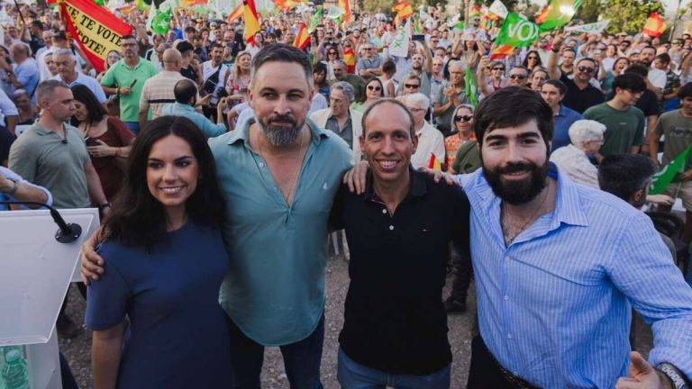 Abacal repasa en Toledo los pactos de Sánchez con «comunistas y enemigos de España»