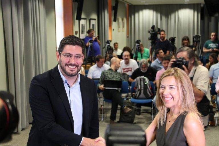 Letra pequeña del pacto de Gobierno VOX y PP en Aragón