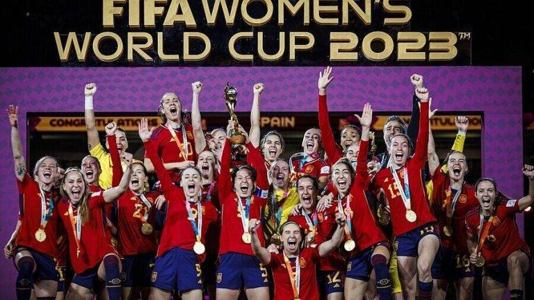 España asciende a la segunda posición del ranking FIFA