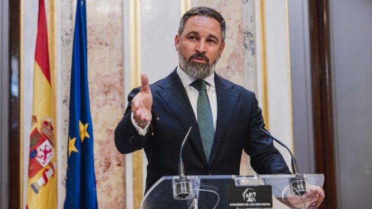 Abascal: «España está cerca de Gobierno de destrucción nacional»