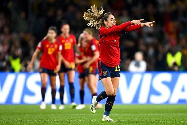 España no defrauda y es campeona absoluta del mundo (1-0)