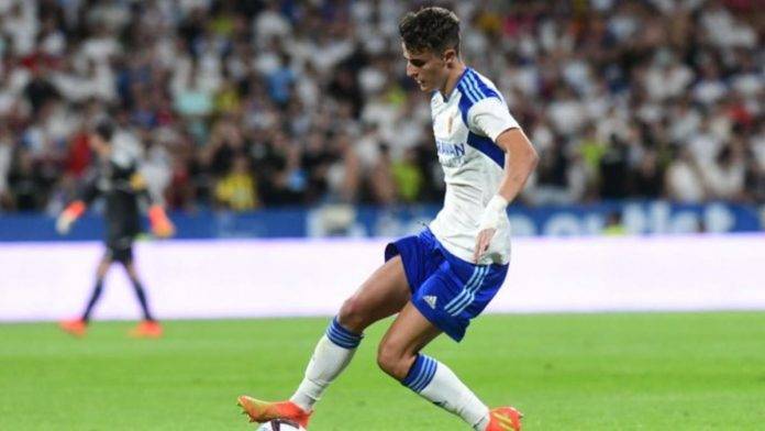 FOTOGRAFÍA. ZARAGOZA (ESPAÑA), 18 DE AGOSTO DE 2023. Con un solitario gol a la media hora de Alejandro Francés el Real Zaragoza. Efe