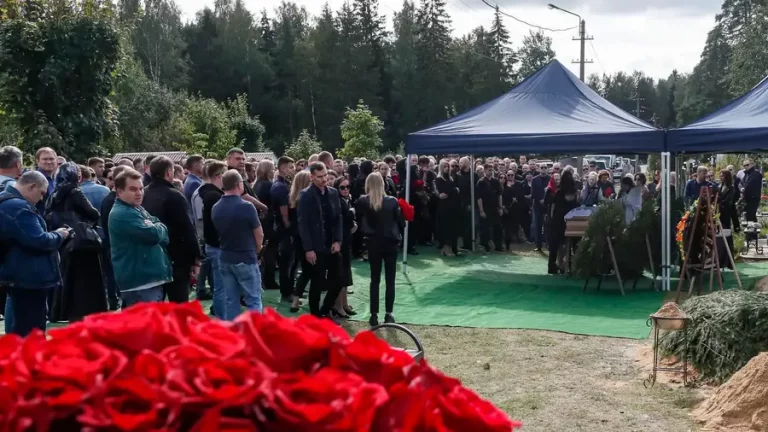 Sepelio del jefe del Grupo Wagner en San Petersburgo