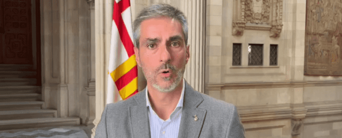 FOTOGRAFÍA. BARCELONA (ESPAÑA), 26 DE SEPTIEMBRE DE 2023. Gonzalo de Oro-Pulido, presidente del Grupo municipal de VOX en el Ayuntamiento Barcelona. Lasvocesdelpueblo