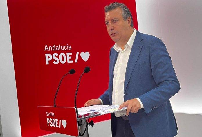 FOTOGRAFÍA. SEVILLA (ESPAÑA), 13 DE JULIO DE 2023. El secretario general del PSOE de Sevilla, Francisco Javier Fernández de los Ríos Torres (Javier Fernández). Efe