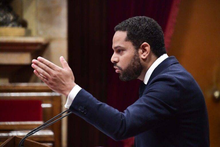 Debate política general| Repaso de VOX al separatismo y PSC: «Odiar a España es odiar a Cataluña»