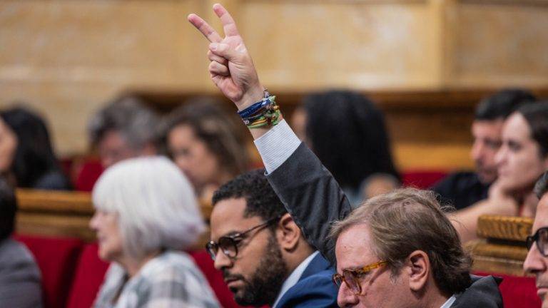 Cataluña| VOX lidera la batalla antiseparatista: «La unidad de España no se negocia»