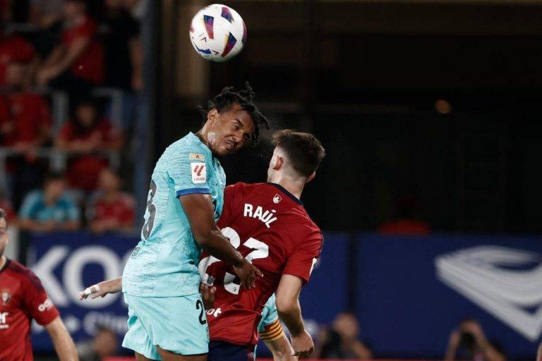 FC Barcelona sufre en El Sadar para sumar importante victoria (1-2)