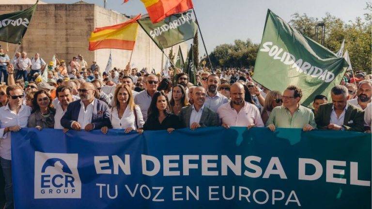 VOX arropa a agricultores y ganaderos «criminalizados» por la UE