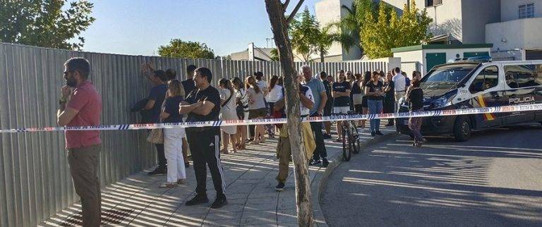Ataca a cuchilladas a alumnos y profesores en Jerez de la Frontera (Cádiz)