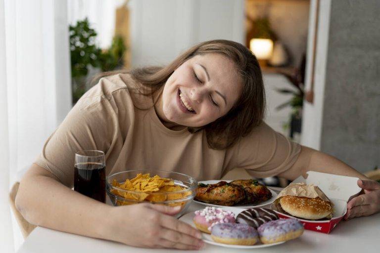 Comer con excesos| Ictus o infartos de miocardio o muerte súbita