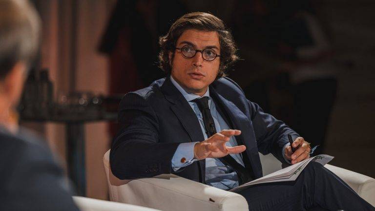 FOTOGRAFÍA. MADRID (ESPAÑA), 27 DE OCTUBRE DE 2023. El secretario general del Grupo Parlamentario de VOX en el Congreso de los Diputados, José María Figaredo Álvarez-Sala, participa en el II Foro Económico OKLÍDERES organizado por el diario "OK Diario" este viernes en Madrid. Lasvocesdelpueblo (Ñ Pueblo)