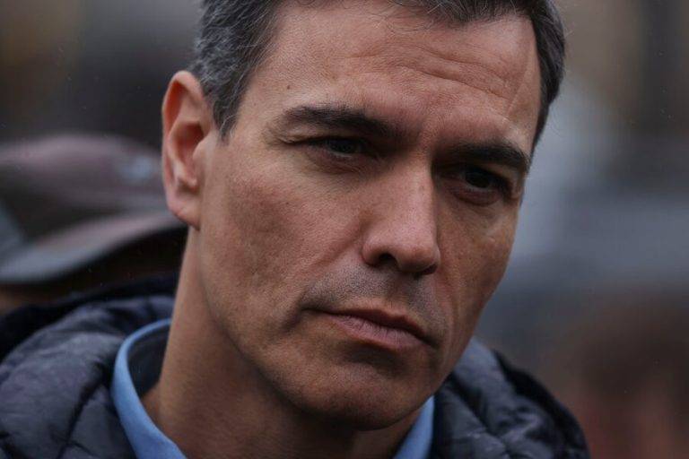 Sánchez: «Ucrania es parte de la familia europea»