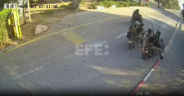 Vídeos cámaras seguridad de masacre de civiles israelíes por ISIS de Gaza (Hamas)