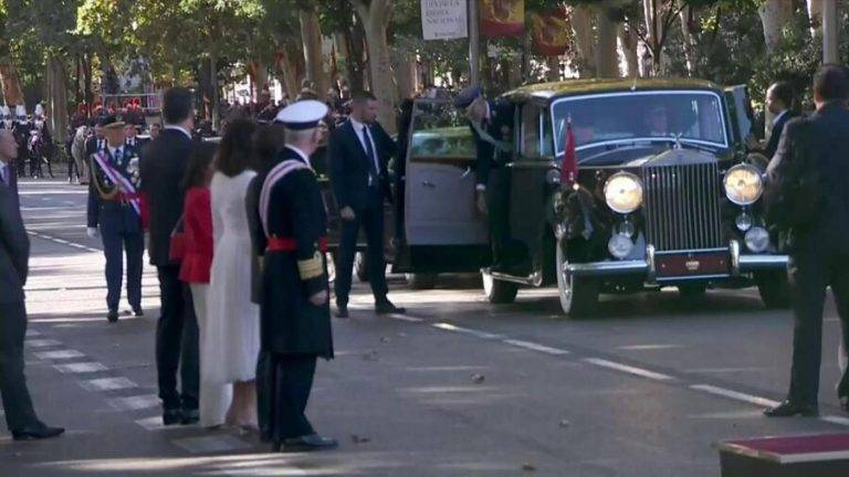 12-O| Descomunal abucheo a Pedro Sánchez: «¡Fuera!» y «¡Que te vote Txapote!»