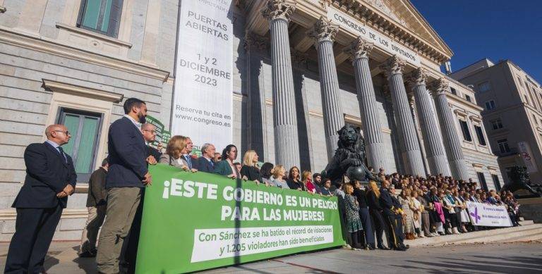 25N| VOX no participa de la «foto de hipocresía» porque «¡este Gobierno es un peligro para las mujeres: Con Pedro Sánchez 1.205 violadores han sido beneficiados»