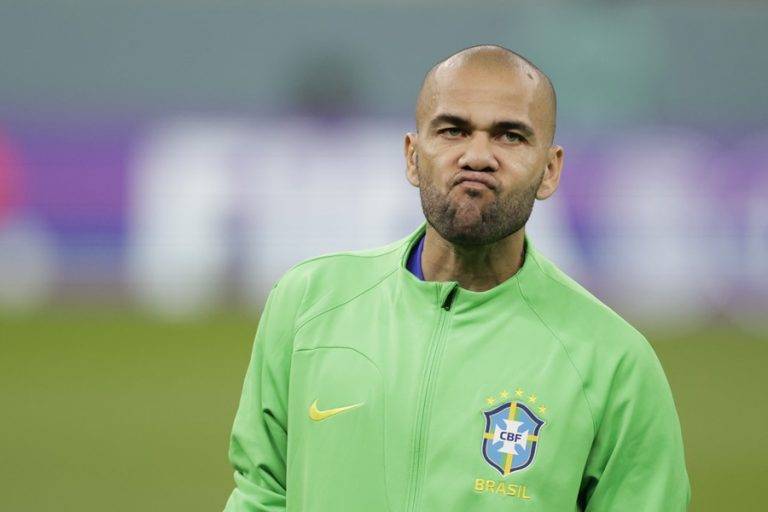 Dani Alves condenado: La tiró al suelo y la penetró vaginalmente