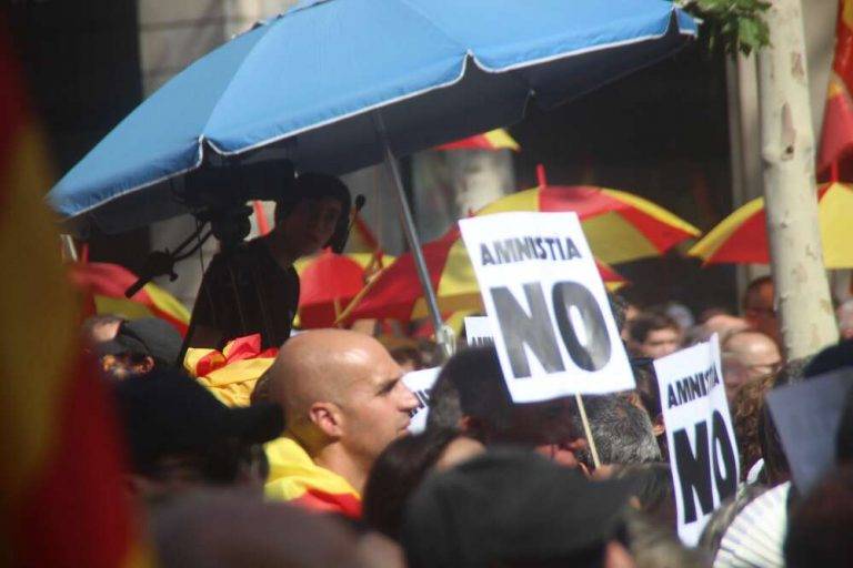 El juez que tramitó la suspensión de la amnistía suspende la vista del 13N