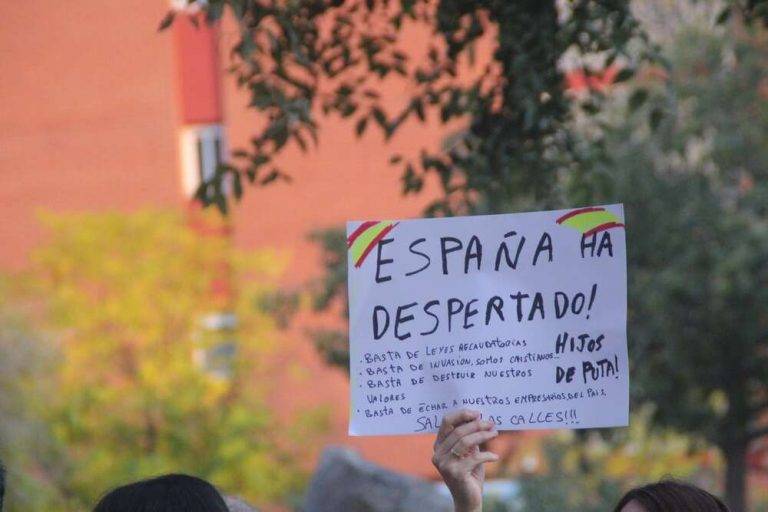 Tiempo anticiclónico con predominio de cielos poco nubosos en España el 19N