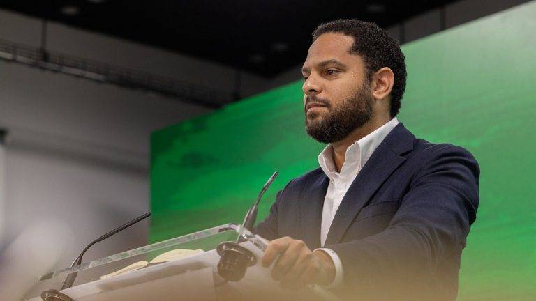 Garriga invita a los españoles a no caer en la desesperanza ya que VOX «hará todo lo que esté en su mano para revertir las políticas» del PSOE