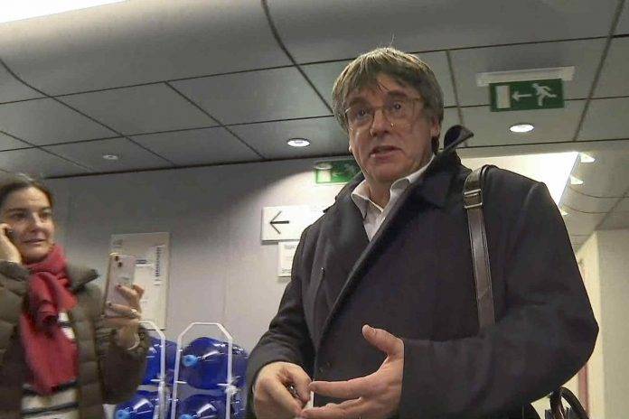 PSOE y Junts ultiman un acuerdo que no descartan poder hacer público este jueves