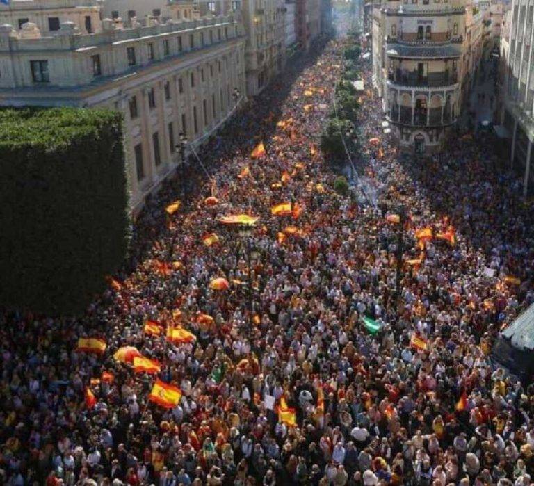Cielos poco nubosos o despejados en la mayor parte de España el 13N