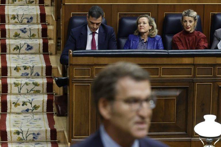 Feijóo: Me gustaría que Sánchez me tratase como Bildu