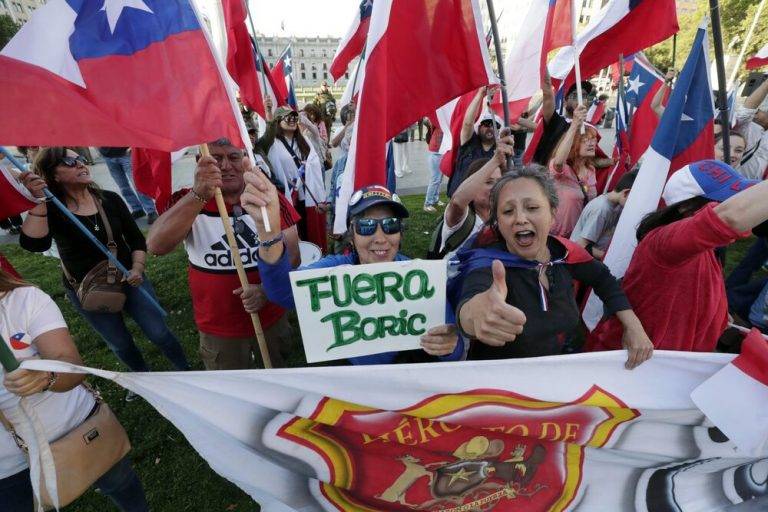 CHILE| El 55,76 % de chilenos avala la Constitución de Pinochet