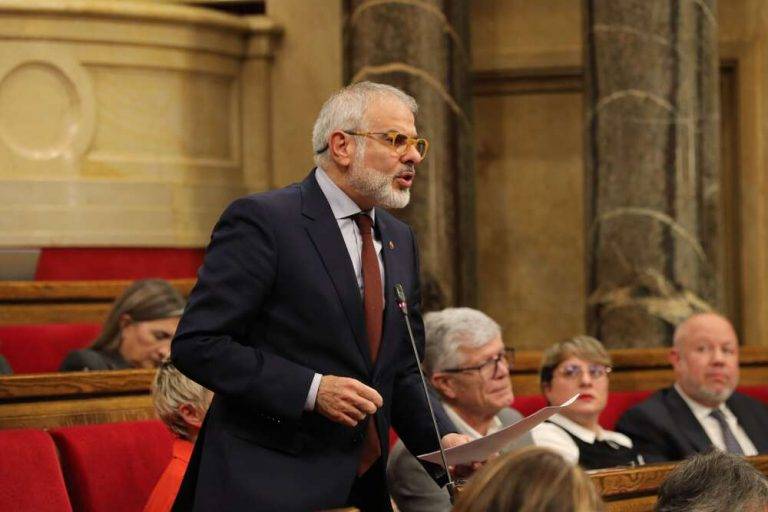 España está «a merced» del golpismo y filoetarras